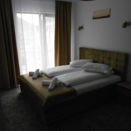 Andrana Hotel Căciulata Exterior foto