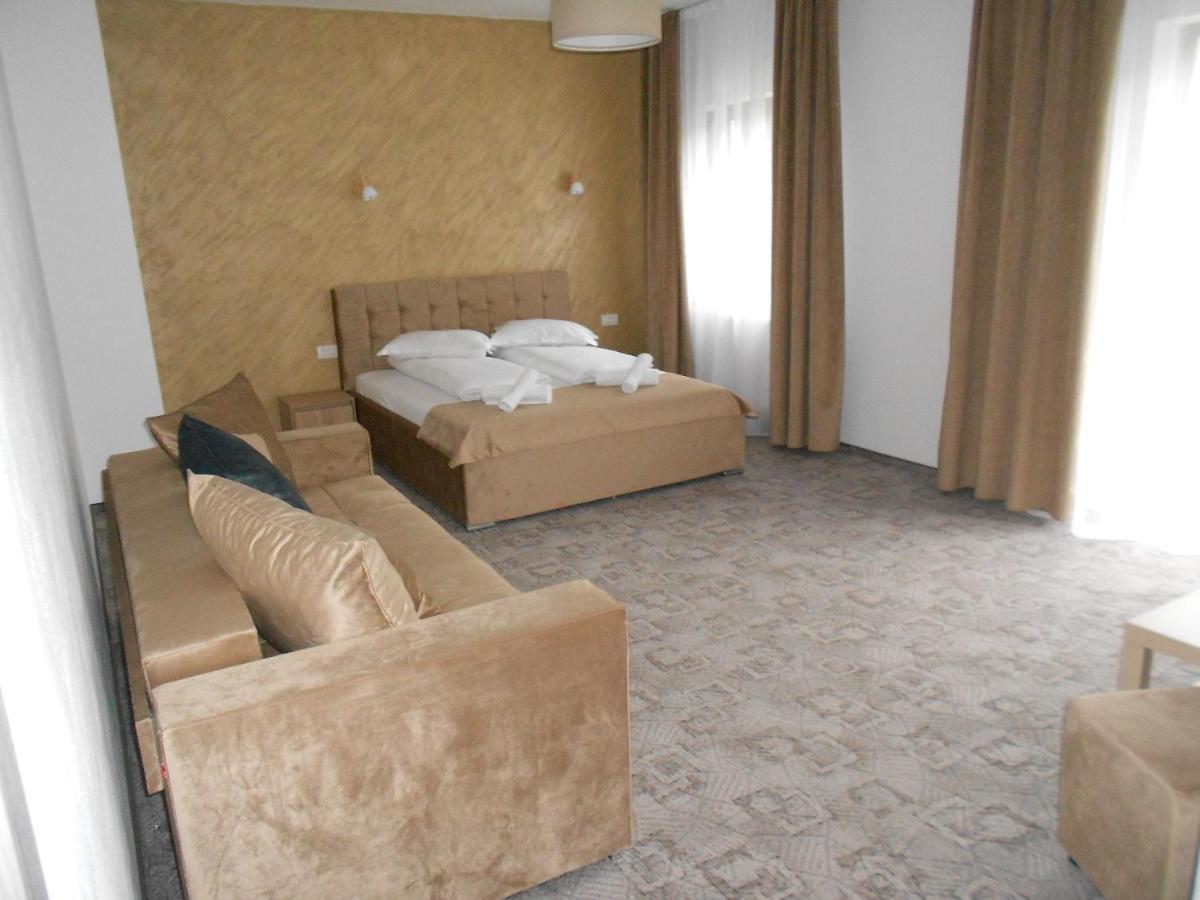 Andrana Hotel Căciulata Exterior foto
